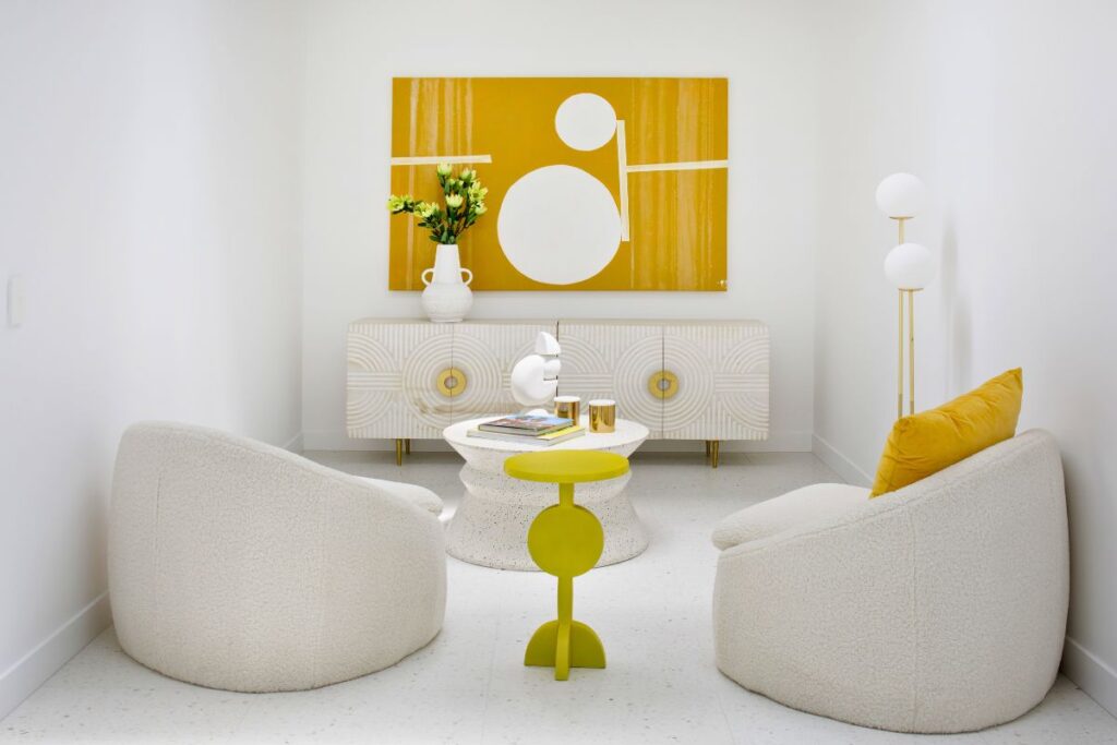 8 Holiday Season Styling Tips